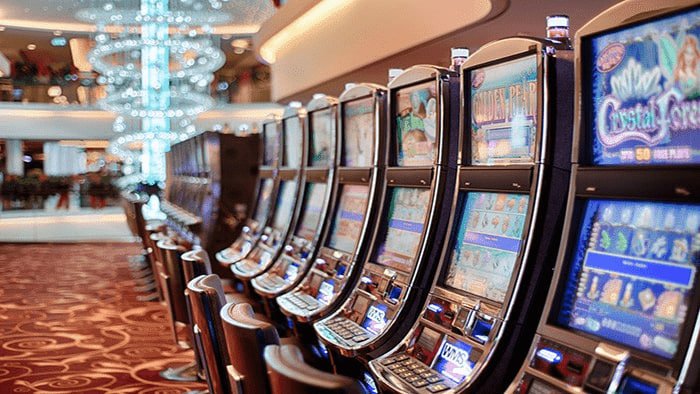 Bàn Live Casino baccarat trực tuyến với dealer thật tại f1685